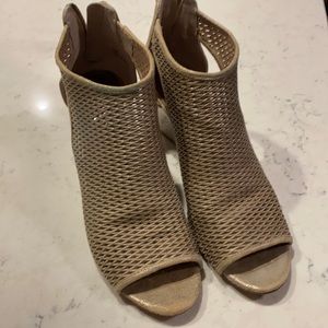 Donald Pliner | gold Jace open toed booties, Sz 8.5